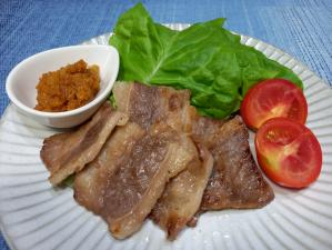 牛焼肉にんにく味噌添え