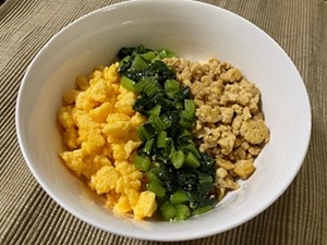 三食丼の写真 三食丼の写真