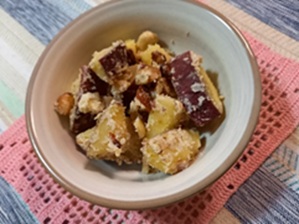 さつまいものナッツ和えの写真